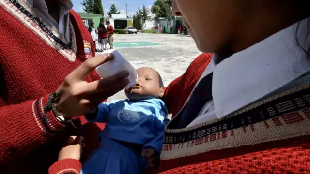 Activistas y usuarios exigieron la intervención de las autoridades en los casos donde niñas han sido embarazadas por hombre muy mayores