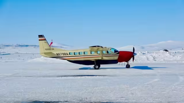 El Departamento de Bomberos de Nome aseguró que hasta el momento no hay señales de la aeronave