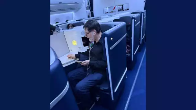 La presidenta Claudia Sheinbaum señaló que será el propio legislador quien debe explicar públicamente su decisión de viajar en primera clase