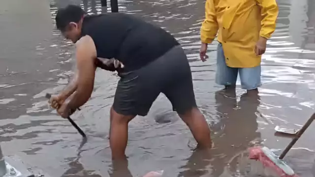 Exceso de basura tapó alcantarilla en ruta del Tren Ligero; emiten observaciones