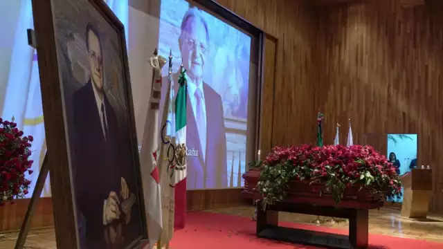 Además de su éxito en el ámbito empresarial, Olegario Vázquez Raña tuvo una destacada carrera deportiva