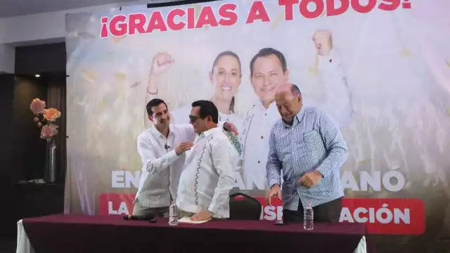 Rommel Pacheco junto a Joaquín Díaz Mena
