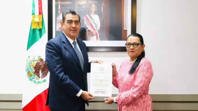 Rosa Icela Rodríguez, entregó a Sergio Salomón Céspedes el nombramiento oficial como nuevo comisionado del INM