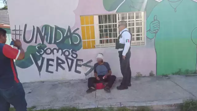 Un hombre de 39 años fue atendido por paramédicos tras ser encontrado con un fuerte sangrado en la cabeza en la Colonia Volcanes.