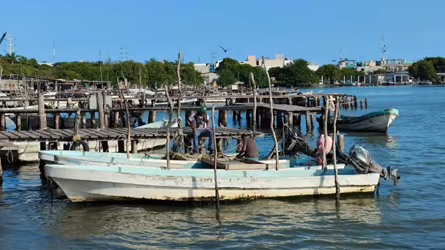 Líderes pesqueros exigen a PEMEX entrega de recursos prometidos para 2025