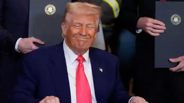 Donald Trump dijo que los cárteles controlan el país.