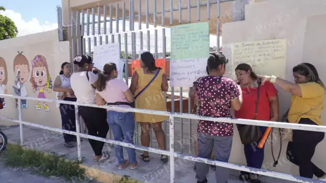 Carteles, reclamos y cierre en jardín de Santa Ana