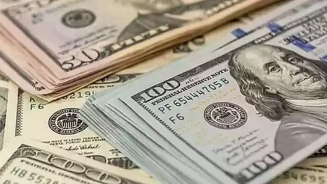 El peso mexicano inicio la jornada cambiaria con una ligera depreciación frente al dólar estadounidense