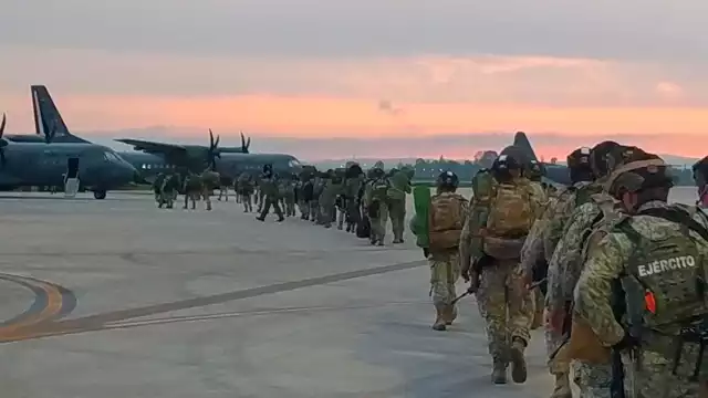 Este nuevo contingente se suma a los 150 integrantes de Fuerzas Especiales que un día antes se integraron al despliegue operativo de la 9/a Zona Militar
