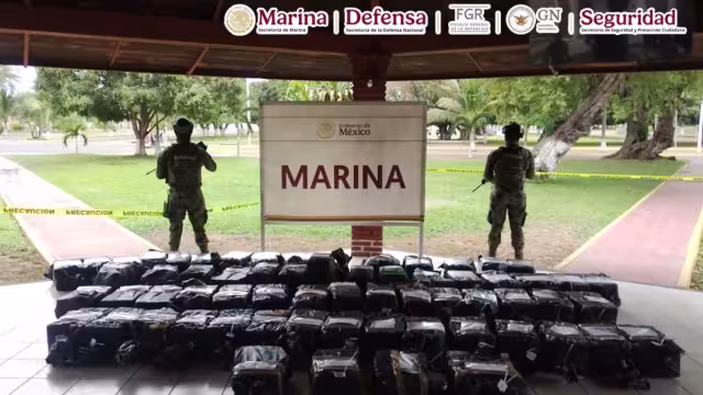 La droga fue hallada durante patrullajes marítimos y aéreos