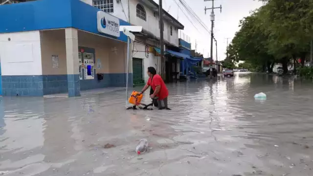 Así lucen las calles en Cancún