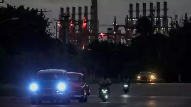 “Óscar” que impactó a Cuba entre el domingo y lunes pasados, dejó importantes daños en la infraestructura eléctrica