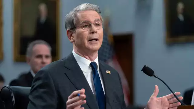 El secretario del Tesoro de EU, Scott Bessent, encabeza las negociaciones arancelarias con China