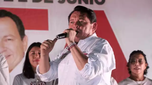 Joaquín Díaz Mena, candidato de Sigamos Haciendo Historia a la gubernatura de Yucatán