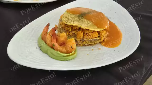 Kevin Ayala gana concurso gastronómico en el Festival del Camarón 2025