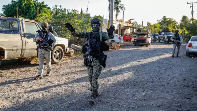 Analistas y funcionarios, consideran que la estrategia del presidente Donald Trump busca presionar al gobierno de Claudia Sheinbaum y reposicionar su agenda