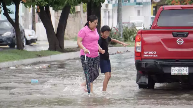 El Día del Padre en Campeche podría estar acompañado de lluvias y tormentas eléctricas, según el Servicio Meteorológico Nacional.