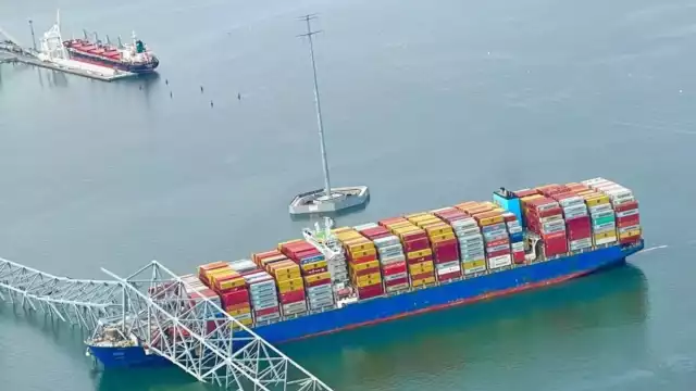 Vista panorámica del colapso del puente Francis Scott Key en Baltimore