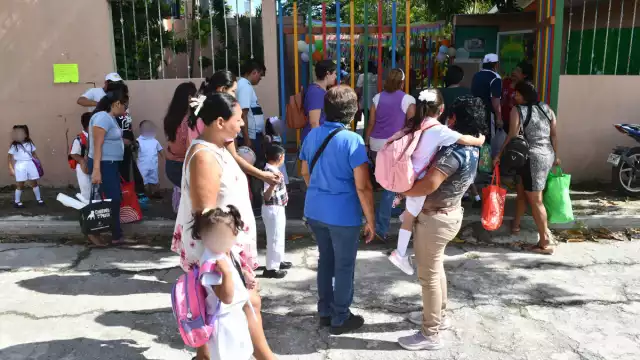 Otra vez a las escuelas retornará la algarabía que les dan los chiquitines y las calles se llenarán nuevamente de colegiales