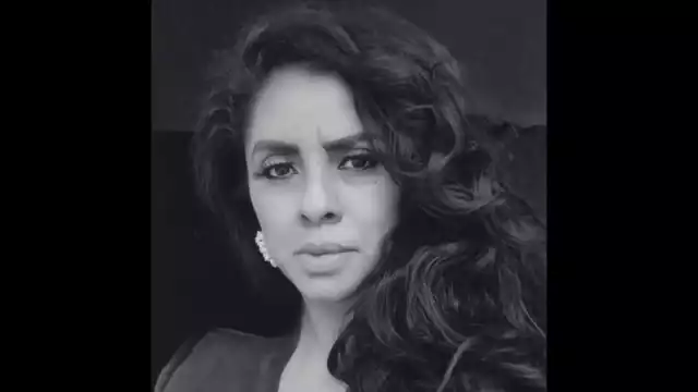 La funcionaria fue atacada por sujetos armados que la interceptaron mientras abordaba su vehículo