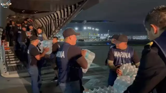 Desde la Ciudad de México se trasladaron tres mil 800 despensas y 31 mil 200 litros de agua potable