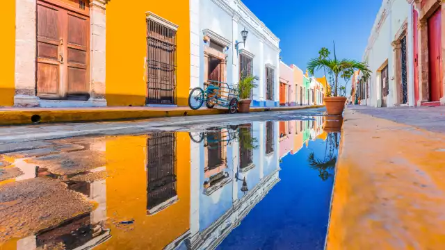 La temporada de lluvias en Campeche (junio a noviembre) no impide disfrutar de actividades culturales y gastronómicas.