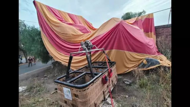 Los primeros reportes indican que el globo sufrió un desgarre en su tela durante el vuelo, lo que obligó al piloto a realizar un descenso de emergencia