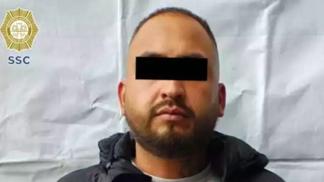 A “El Topo” se le aseguraron 101 bolsitas con marihuana, 300 gramos de hierba a granel, 63 envoltorios con cocaína, 48 bolsitas adicionales con droga