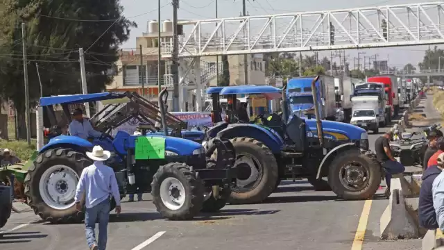 Las autoridades recomendaron a la ciudadanía tomar precauciones y consultar rutas alternas