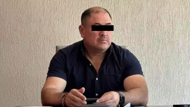 El edil José Murguía, habría reclutado personas con engaños, facilitando su traslado al rancho para someterlas a entrenamientos forzados y condiciones de explotación