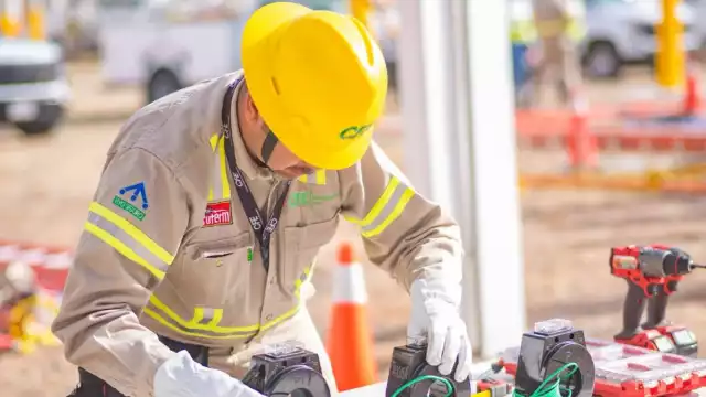 Queda restablecido al 100 por ciento el servicio de luz en toda la Península de Yucatán, informa la Secretaria de Energía