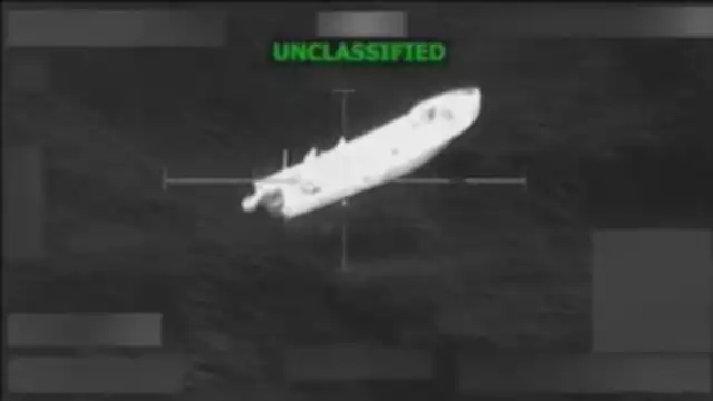 El secretario de Deefensa de EU, Pete Hegseth, detalló que las narcolanchas transportaban cargamentos de drogas y armamento