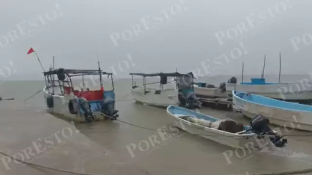 La Capitanía de Puertos del Carmen cerró la navegación por el frente frío número 11, afectando a los pescadores de Sabancuy.