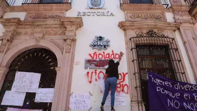 El rector de la UAZ el rector, sentenciado a cuatro años de prisión, obtuvo su libertad bajo fianza al no ser considerado un delito grave