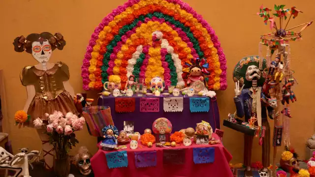 El altar de muertos es una expresión de amor y respeto