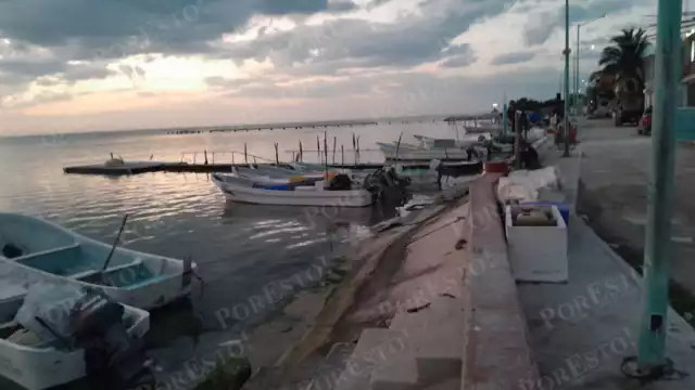 Pescadores convocan reunión ante restricciones para transportar hidrocarburos