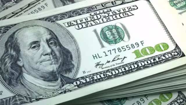 El peso mexicano inició el mes con apreciación frente al dólar estadounidense