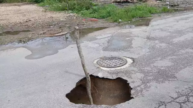 Cierran vialidad en Chetumal por presencia de socavón