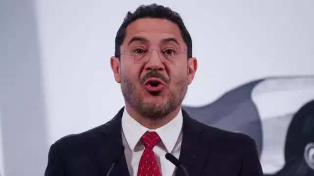 Martí Batres Guadarrama, titular del ISSSTE