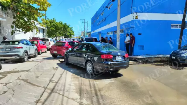 Tres vehículos chocaron la mañana del sábado en la colonia San Agustín del Palmar,
