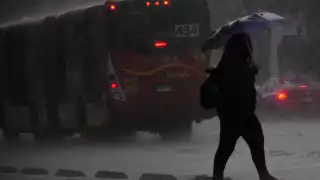 CDMX colapsa  por fuertes lluvias; inundaciones, caos y derrumbes:  VIDEOS