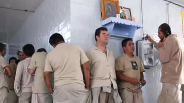 Al cierre de 2023 en México había 233 mil 277 personas privadas de la libertad