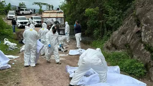 Elementos de la Fiscalía encuentran cuerpos sin vida en Chiapas