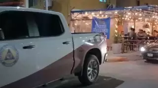 Menor sufre quemaduras al recibir una descarga eléctrica dentro de un bar en Cancún: VIDEO