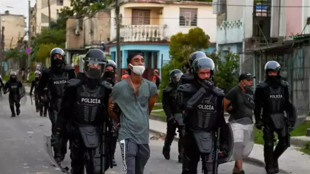 La ONG Prisioners Defenders asegura que en Cuba hay más de 1,100 presos políticos