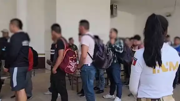 El Instituto Nacional de Migración realizó este 7 de junio un rescate humanitario de 82 migrantes en Veracruz