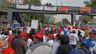 Manifestantes de Ciudad del Carmen protestan frente a oficinas de PEMEX en CDMX