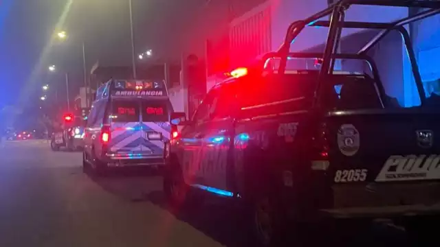 Agentes policiacos acordonaron el área en Playa del Carmen