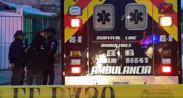 Personal de emergencias acudió al sitio para atender al hombre herido