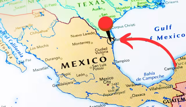 Viajar de Campeche a Matamoros puede hacerse en autobús, coche o avión